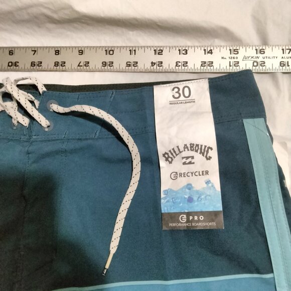 Billabong Pro Performanc Board Shorts Trunks Mens Size 30 Swim Surf Striped BLUE - Picture 2 of 7